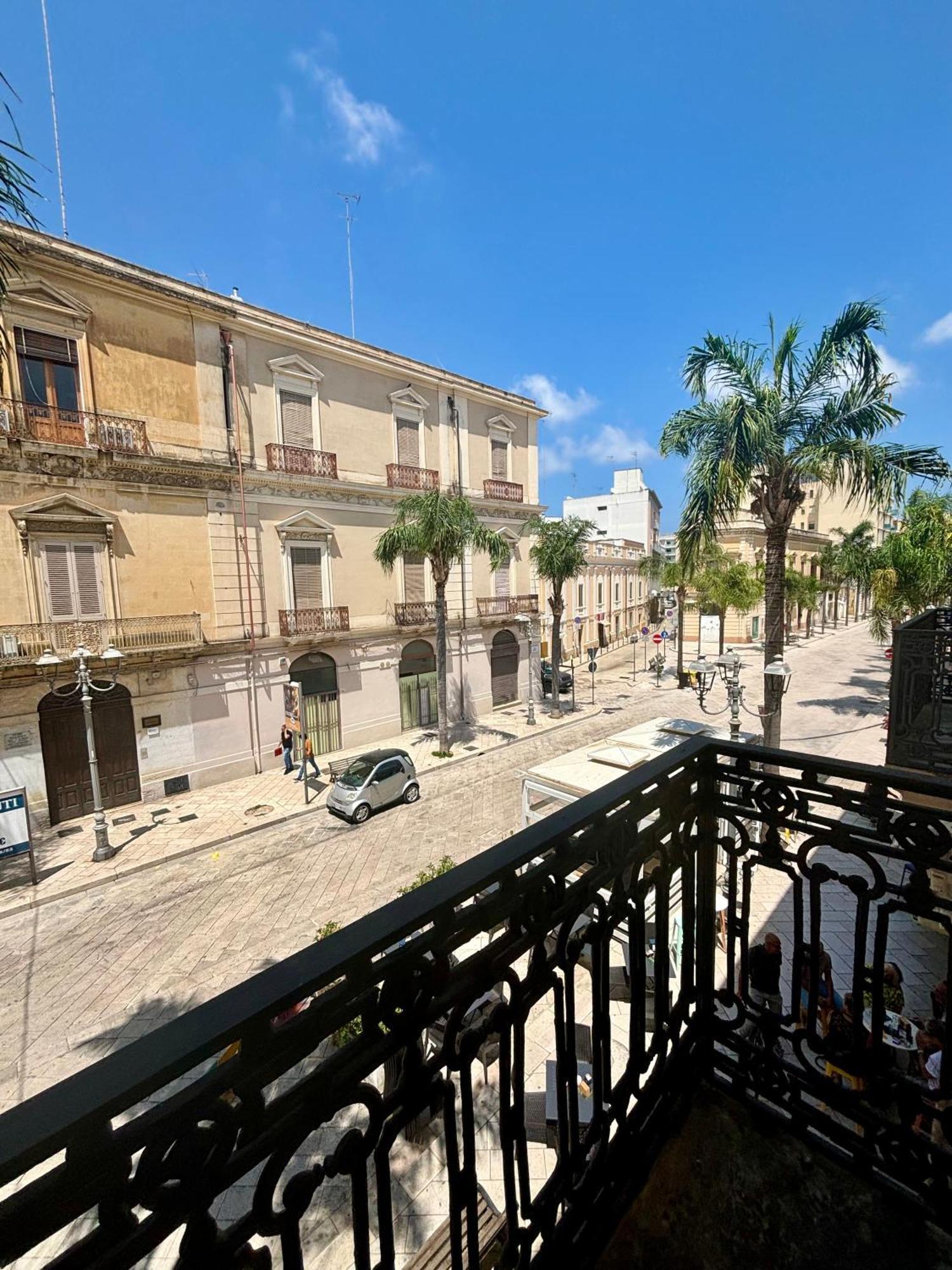 Palazzo Conserva Brindisi Bagian luar foto